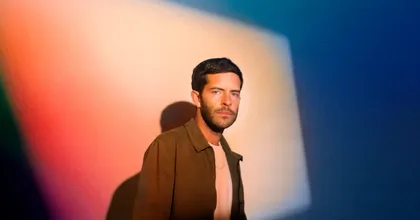 Dome Concerts presents: CATCHING FLIES - visuals Julius Horsthuis